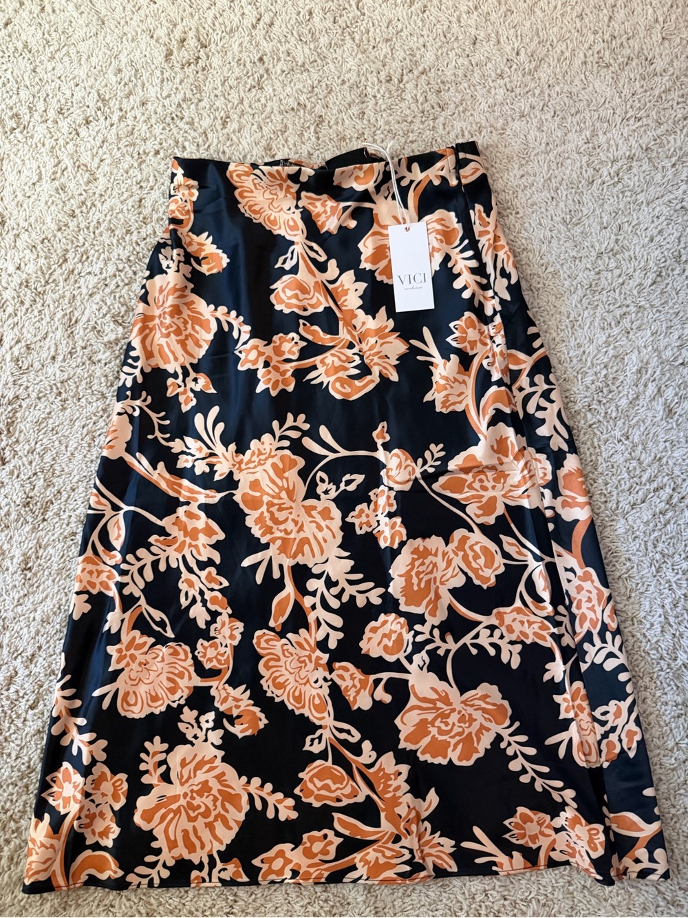VICI Floral Midi Skirt NWT - Small